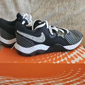 Nike Renew Elevate II Basketball Shoes